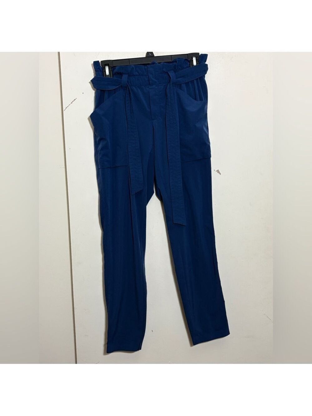 Athleta Skyline Paperbag Waist Cargo Pant Blue Belted Cropped Tapered Size 0